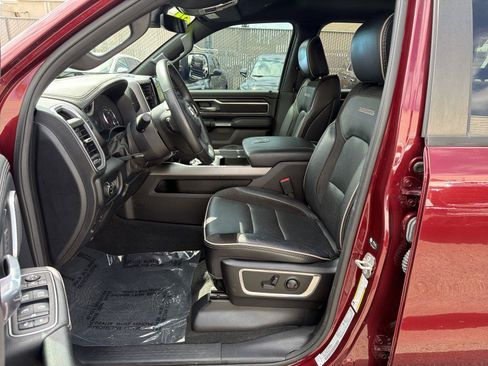 Used 2023 RAM 1500 Laramie AWD/4WD image 18