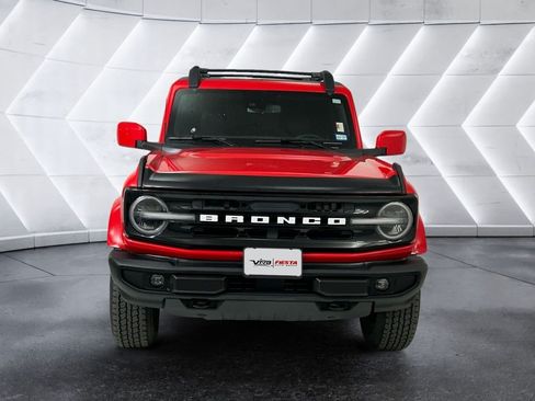 Used 2024 Ford Bronco Outer Banks AWD/4WD image 2