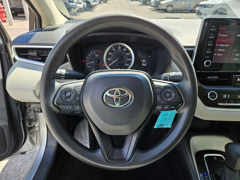 Used 2020 Toyota Corolla LE w/ Carpet Mat Package (TMS) FWD image 16