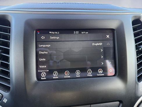 Used 2020 Jeep Cherokee Latitude Plus image 25