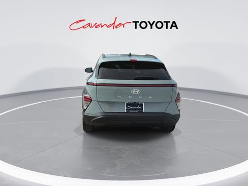 Used 2025 Hyundai Kona SEL FWD image 7