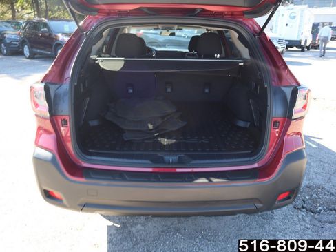 Used 2023 Subaru Outback Premium image 29