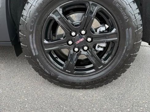 Used 2023 GMC Acadia AT4 w/ Trailering Package image 12