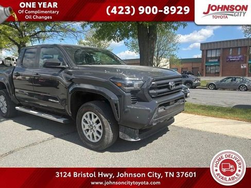 Used 2024 Toyota Tacoma SR5 AWD/4WD image 1