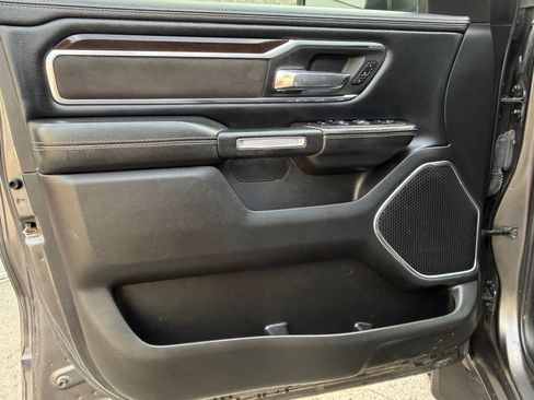 Used 2022 RAM 1500 Laramie AWD/4WD image 9