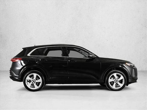 Certified 2025 Audi Q5 Premium Plus w/ Premium Plus image 4