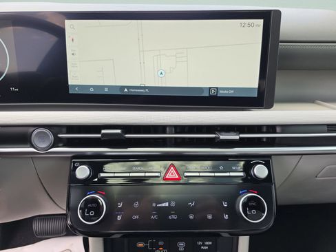 New 2026 Hyundai Tucson Limited FWD image 27