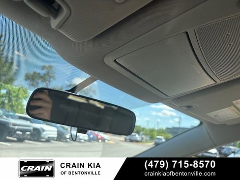 Used 2017 Nissan Rogue SV w/ SV Premium Package FWD image 20