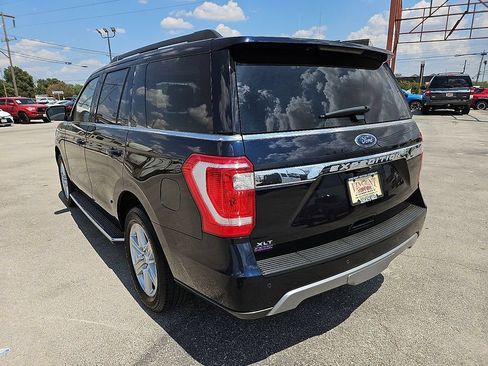 Used 2021 Ford Expedition XLT RWD image 5