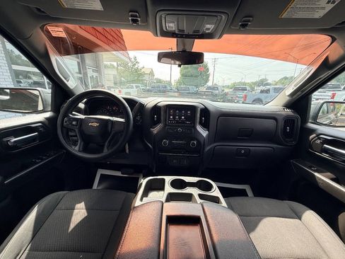 Used 2020 Chevrolet Silverado 1500 Custom w/ Infotainment Package RWD image 30