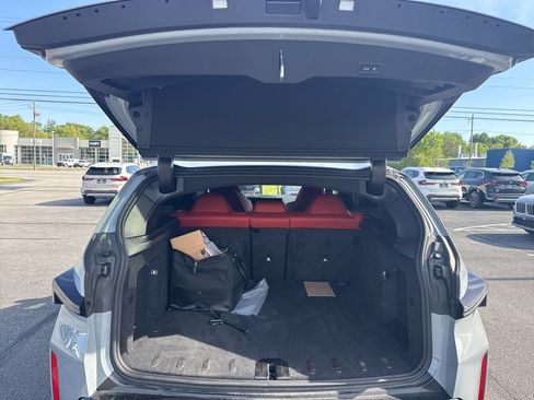 Used 2026 BMW XM Label Red AWD/4WD image 17