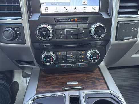 Certified 2018 Ford F150 Lariat w/ Equipment Group 502A Luxury AWD/4WD image 24