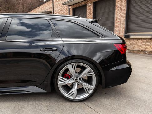 Used 2021 Audi RS 6 w/ Executive Package AWD/4WD image 7