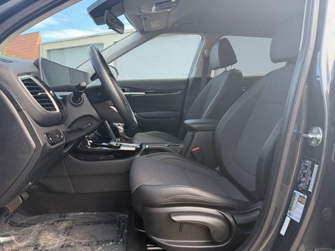 Used 2025 Kia Seltos S image 27