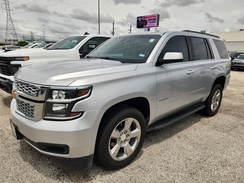 Used 2019 Chevrolet Tahoe LS RWD image 3