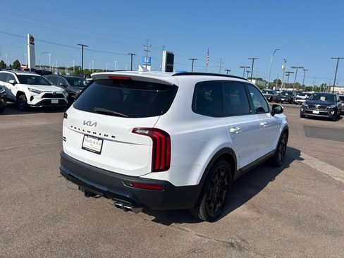 Used 2022 Kia Telluride SX w/ SX Prestige Package AWD/4WD image 5