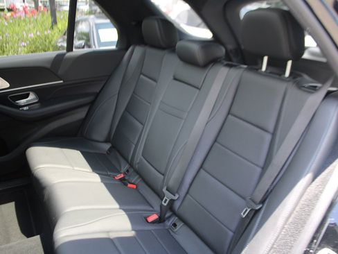 Certified 2023 Mercedes-Benz GLE 350 4MATIC w/ AMG Line Exterior image 32