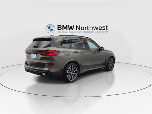 New 2026 BMW X5 xDrive50e w/ M Sport Package AWD/4WD image 3