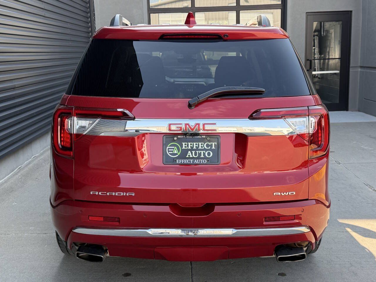 Used 2021 GMC Acadia Denali w/ Denali Ultimate Package AWD/4WD image 13