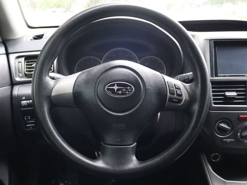 Used 2011 Subaru Impreza 2.5i AWD/4WD image 18