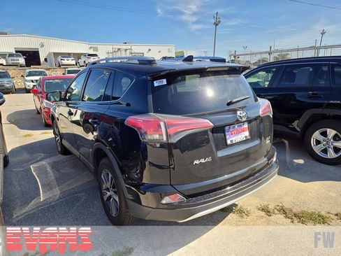 Used 2016 Toyota RAV4 XLE image 4