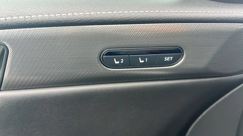 Used 2023 INFINITI QX60 Luxe AWD/4WD image 16