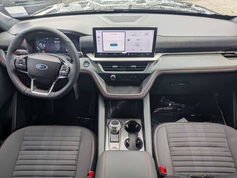 New 2026 Ford Explorer ST-Line w/ ST-Line Street Pack RWD image 14