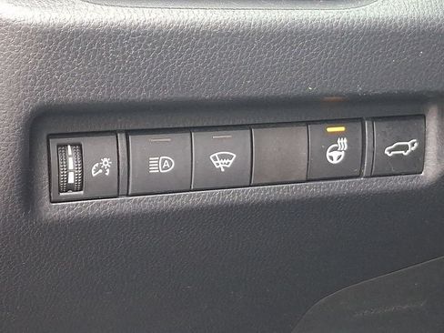 Used 2020 Toyota RAV4 XLE w/ Convenience Package AWD/4WD image 26