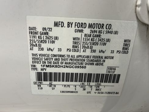 Used 2022 Ford Explorer XLT w/ Equipment Group 202A AWD/4WD image 30