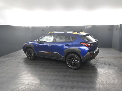 Used 2025 Subaru Crosstrek 2.5i Wilderness w/ Wilderness Package image 8