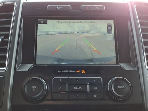 Used 2015 Ford F150 XLT w/ Equipment Group 302A Luxury image 21