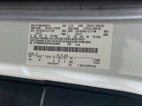 Used 2023 Ford E-Transit 148 High Roof Extended image 31