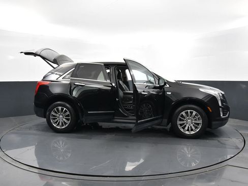 Used 2017 Cadillac XT5 Luxury image 37