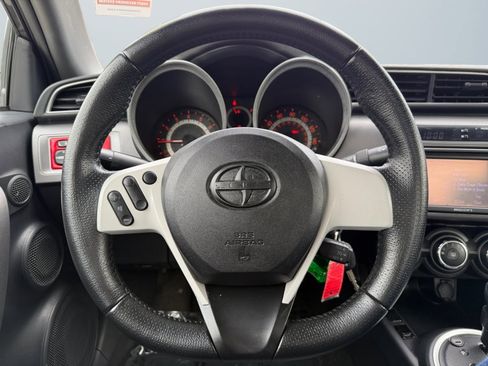 Used 2014 Scion tC image 11