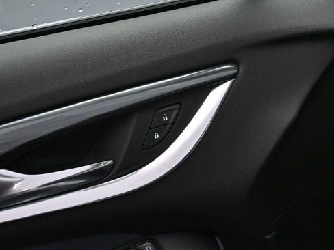 Used 2023 Buick Enclave Essence w/ Experience Buick Package image 10