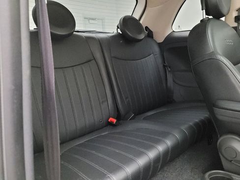 Used 2018 FIAT 500 Lounge image 19