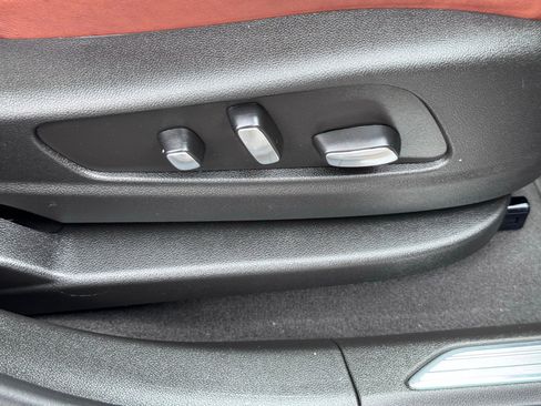 Used 2024 Cadillac XT5 Premium Luxury image 11