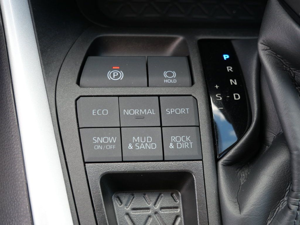 Certified 2023 Toyota RAV4 XLE Premium AWD/4WD image 23
