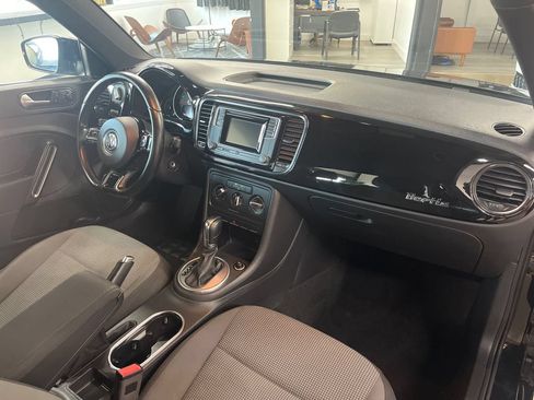 Used 2019 Volkswagen Beetle 2.0T S FWD image 39