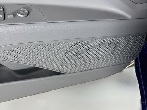 Certified 2025 Hyundai Elantra SEL FWD image 13