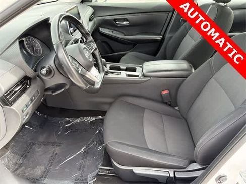 Used 2022 Nissan Sentra SV image 5