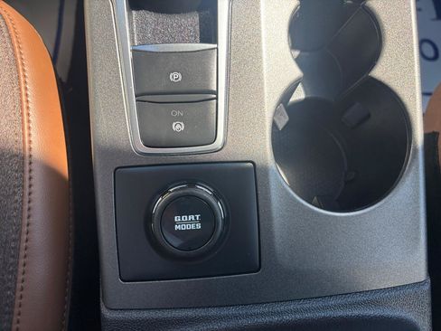 Used 2025 Ford Bronco Sport Outer Banks w/ Outer Banks Tech Package+ AWD/4WD image 24