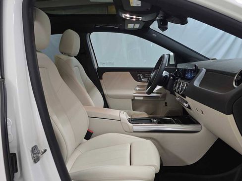 Certified 2026 Mercedes-Benz GLA 250 4MATIC image 11