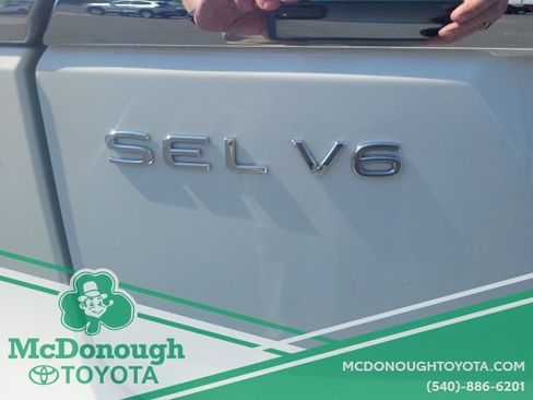 Used 2022 Volkswagen Atlas SEL Premium image 7