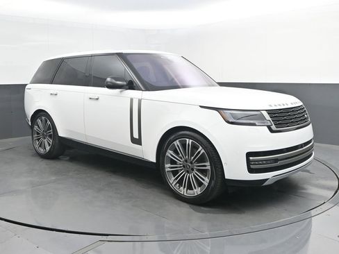 Used 2023 Land Rover Range Rover SE AWD/4WD image 9