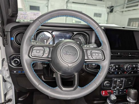 Used 2024 Jeep Wrangler Unlimited Rubicon 4xe image 40