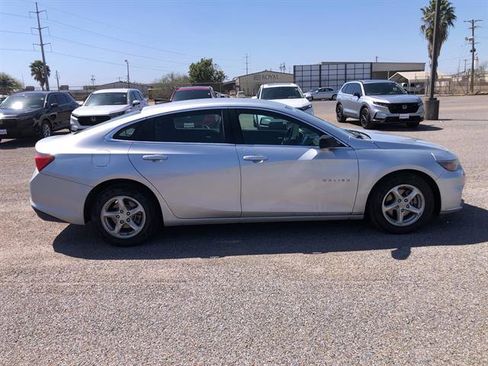 Used 2018 Chevrolet Malibu LS w/ LPO, Convenience Package 2 image 8