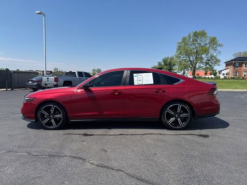 Used 2023 Honda Accord Sport image 4