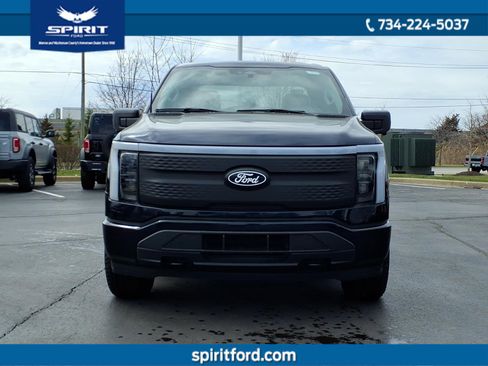 New 2025 Ford F150 Lightning XLT image 2