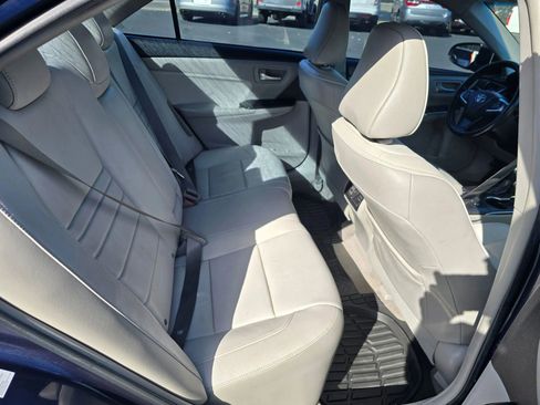 Used 2016 Toyota Camry XLE image 11